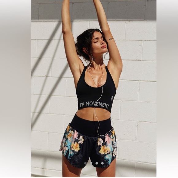 Free People FP Movement Carpe Diem Printed Short in Hot Court Splatter Sz SM NWT - Picture 4 of 7